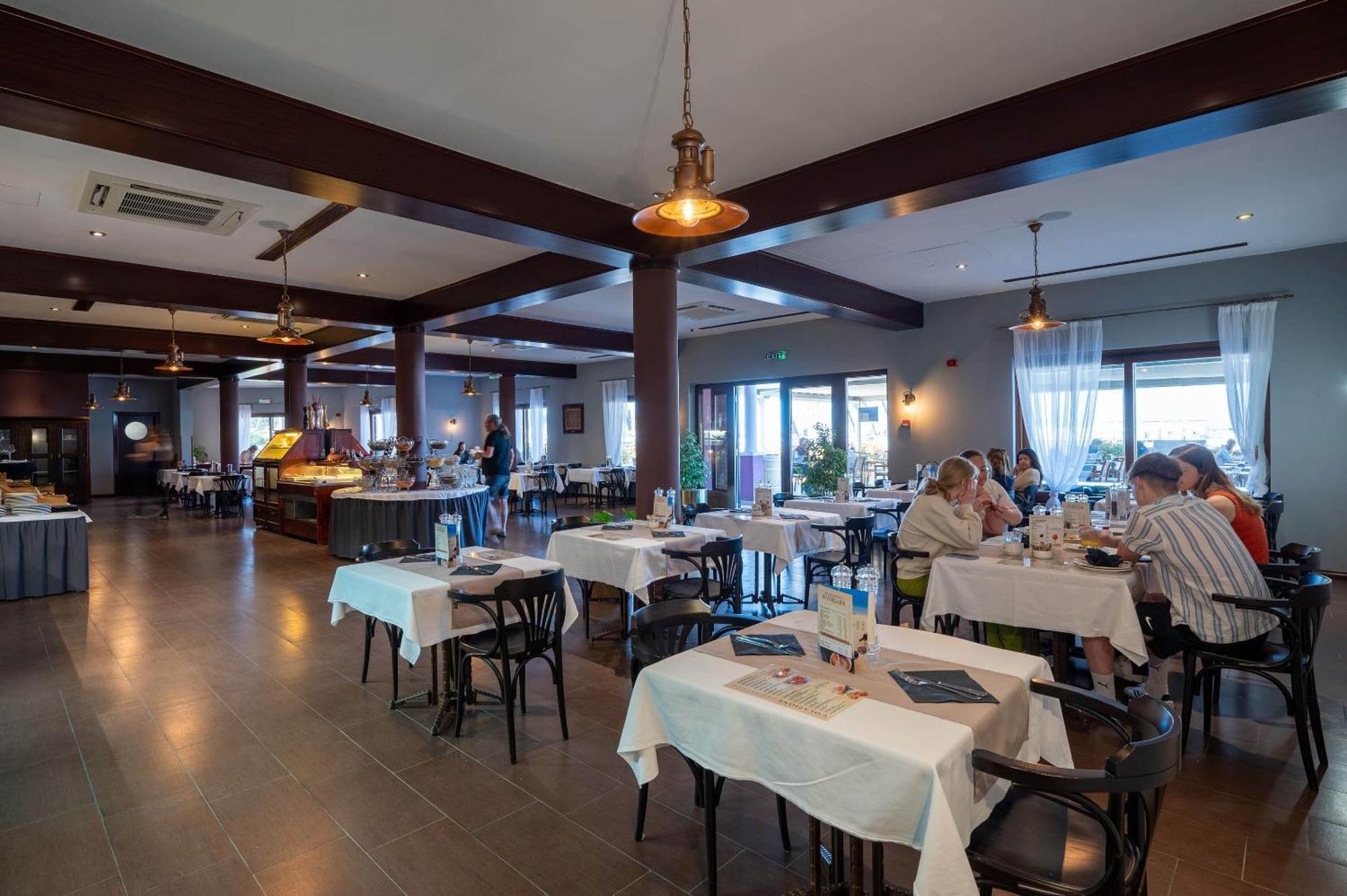 诺狄卡酒店 Novigrad Istria 外观 照片
