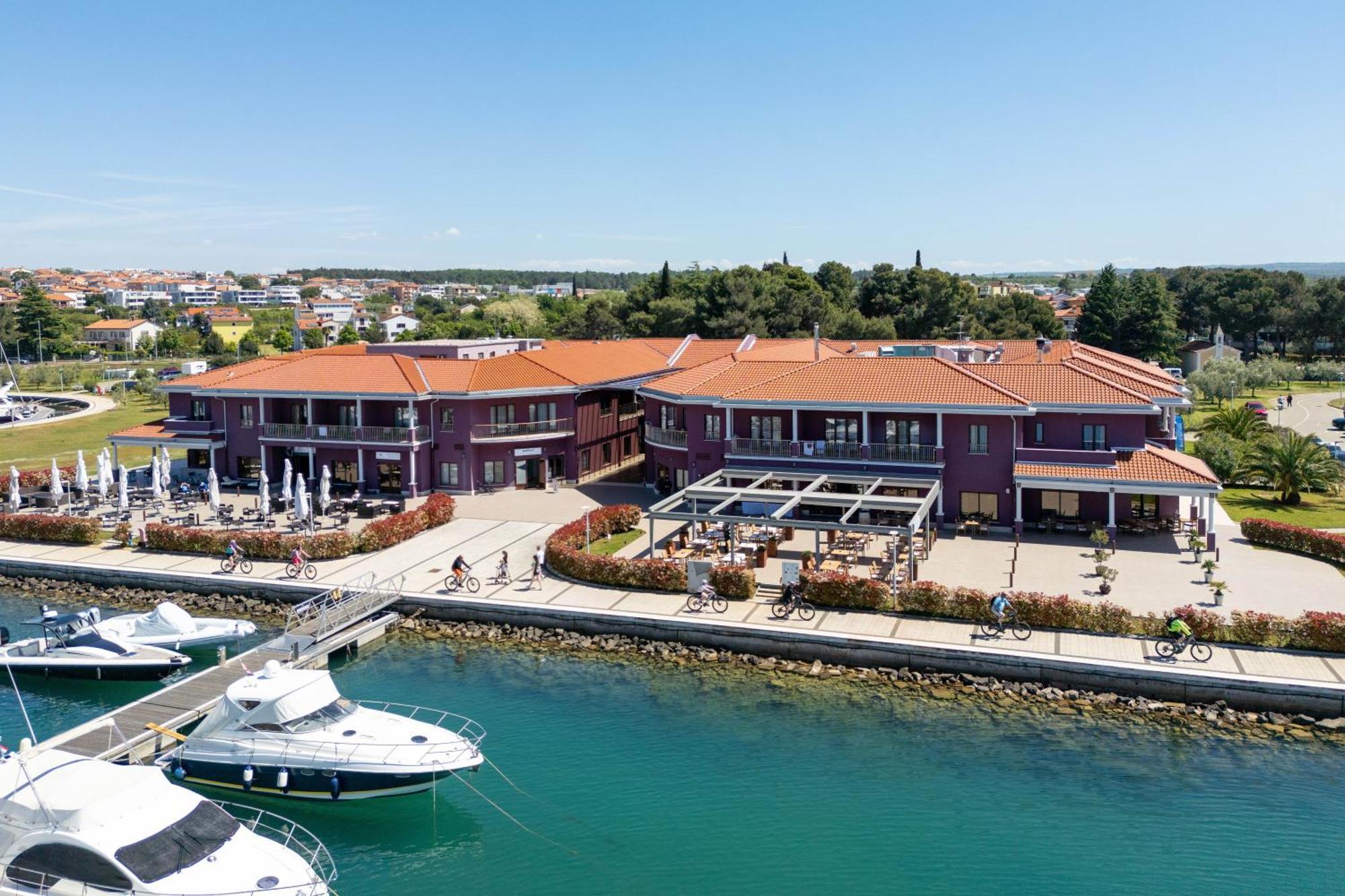 诺狄卡酒店 Novigrad Istria 外观 照片