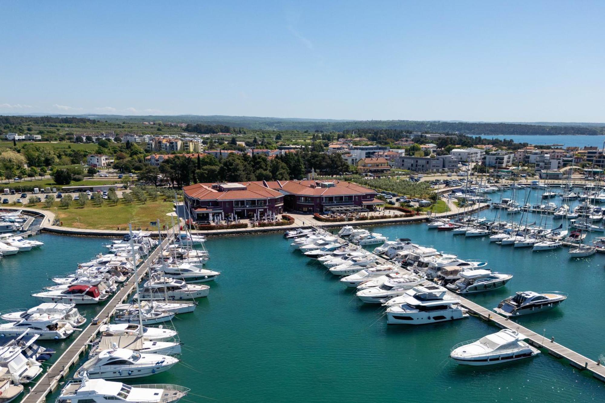 诺狄卡酒店 Novigrad Istria 外观 照片